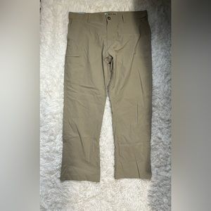 UB Comfort Waist Chino 38Wx30L